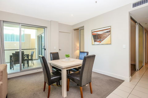 Pier Luxury Apartments - Australia Accommodation 23
