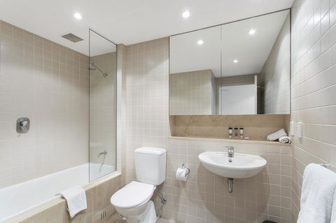Pier Luxury Apartments - Australia Accommodation 4