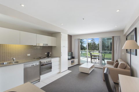Pier Luxury Apartments - Australia Accommodation 8