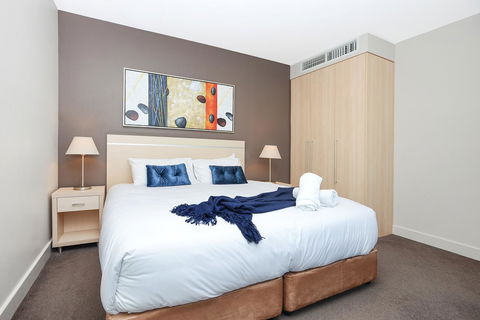 Pier Luxury Apartments - Australia Accommodation 22