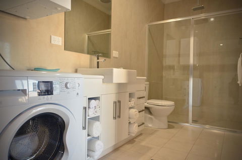 Renmark Holiday Apartments - Australia Accommodation 9