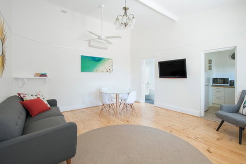 Seawall Apartments - Australia Accommodation 22
