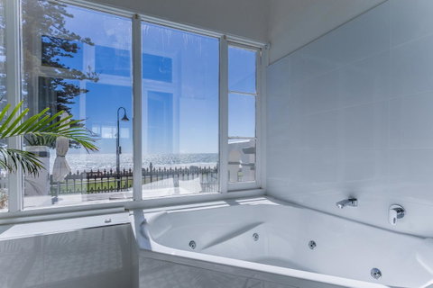 Seawall Apartments - Australia Accommodation 4