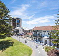 Seawall Apartments - Australia Accommodation