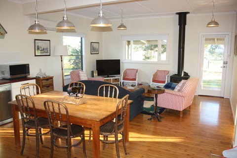 Rabbiters Hut - Australia Accommodation 6