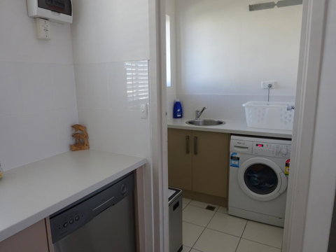 Selene Holiday Apartment @West Beach - Australia Accommodation 18