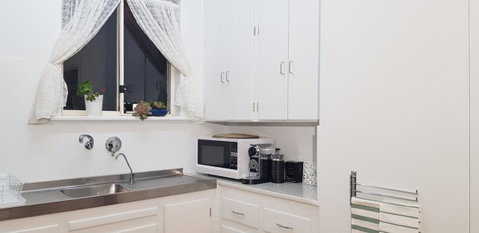 Unit In Marion - Australia Accommodation 7