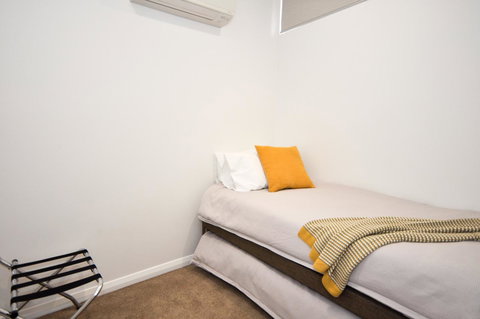 Loxton Courthouse Apartments - Australia Accommodation 0