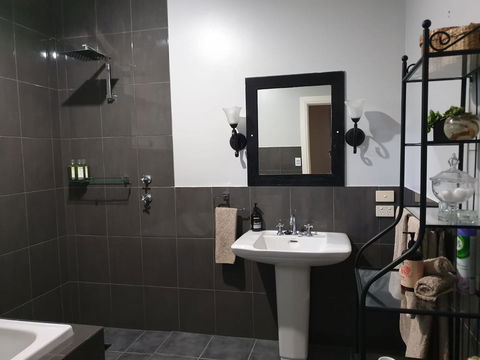 Amy\'s House Bed & Breakfast - Australia Accommodation 4