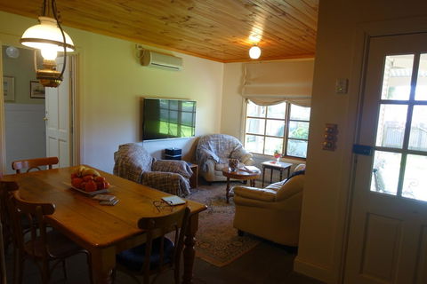 Amy\'s House Bed & Breakfast - Australia Accommodation 42