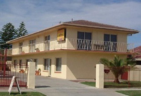 Esplanade Apartments At West Beach - Australia Accommodation 1