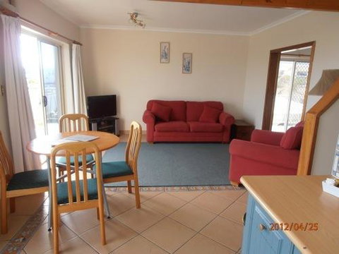 Esplanade Apartments At West Beach - Australia Accommodation 8