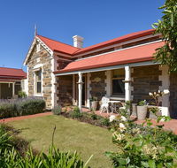 Trafalgar Premium Vintage Suites - Australia Accommodation