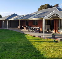 Aldinga Beach overnighter or getaway home - Australia Accommodation