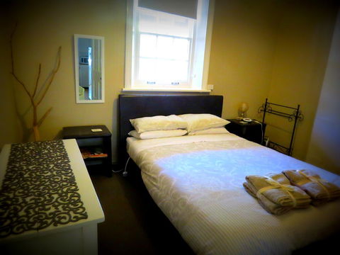The Pig And Whistle - Australia Accommodation 10