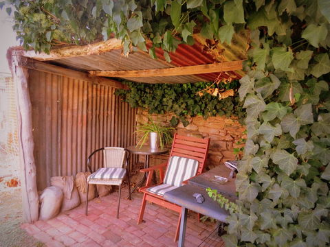 The Pig And Whistle - Australia Accommodation 8