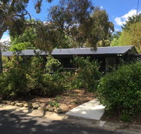 Hilltop Too - Australia Accommodation