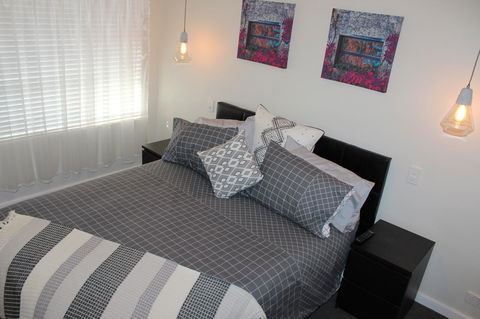 Christophers Villa - Australia Accommodation 16