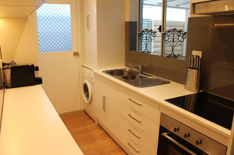 Christophers Villa - Australia Accommodation 34