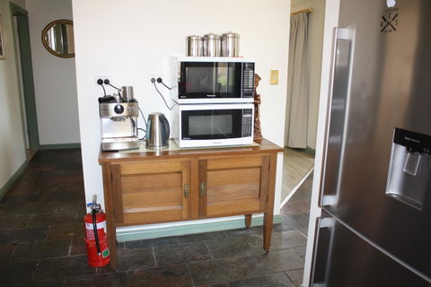 Maslin Beach House - Australia Accommodation 11