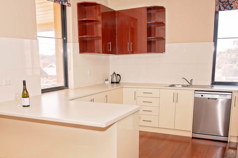 Whyalla Playford Apartments - Australia Accommodation 5