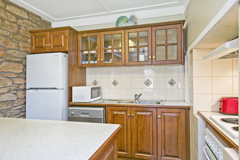 Vineyard Cottage BnB - Australia Accommodation 5