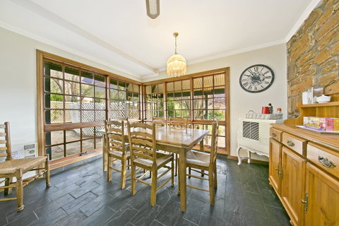 Vineyard Cottage BnB - Australia Accommodation 4