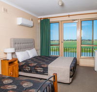 Tailem Bend Riverside Hotel - Australia Accommodation