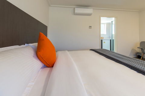 Mick O\'Sheas - Australia Accommodation 15