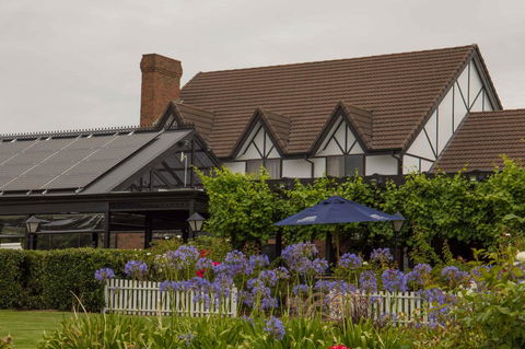 Mick O\'Sheas - Australia Accommodation 37