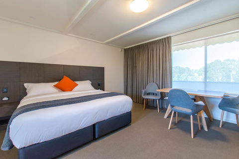 Mick O\'Sheas - Australia Accommodation 16
