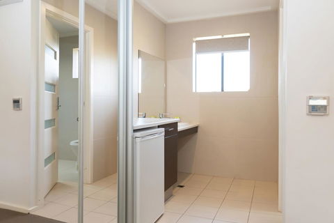 Mick O\'Sheas - Australia Accommodation 3