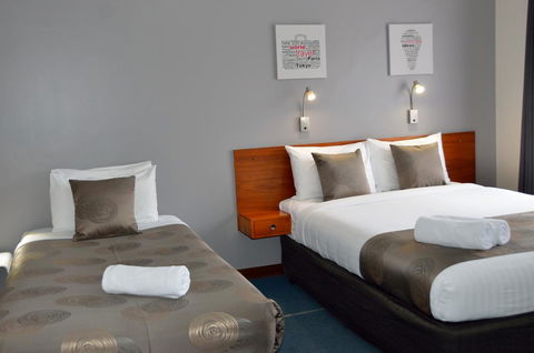 105 On The Park - Australia Accommodation 11