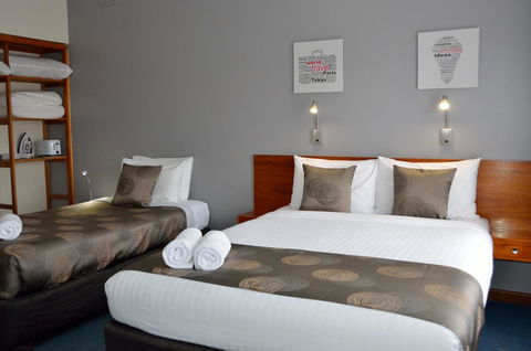 105 On The Park - Australia Accommodation 7