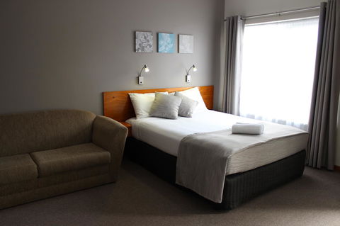 105 On The Park - Australia Accommodation 1