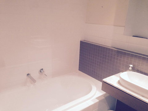 Breakwater Apartment - Australia Accommodation 15