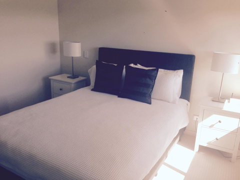 Breakwater Apartment - Australia Accommodation 8