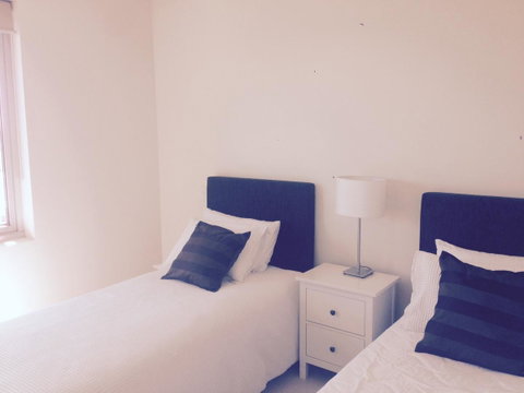 Breakwater Apartment - Australia Accommodation 9