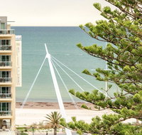 Beachside luxury  comfort ocean views in Glenelg - Australia Accommodation