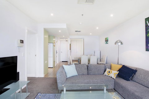 Beachside Luxury & Comfort, Ocean Views In Glenelg - Australia Accommodation 10