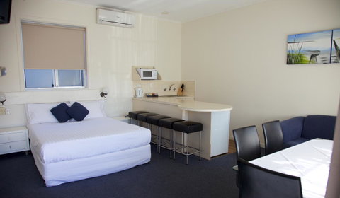 Guichen Bay Motel - Australia Accommodation 40