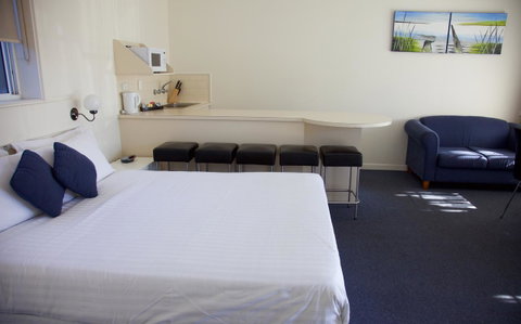 Guichen Bay Motel - Australia Accommodation 41