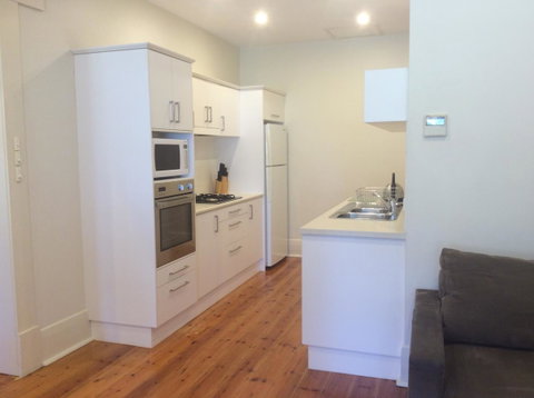 Parkview Apartment - Grandview House & Apartments - Australia Accommodation 4