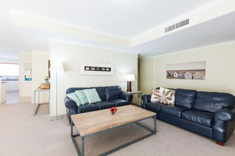 Ramada Resort By Wyndham Shoal Bay - Australia Accommodation 41