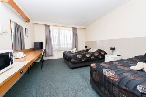Blue Lake Motel - Australia Accommodation 12