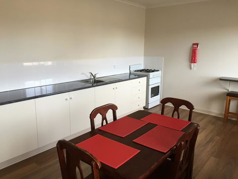 Blue Lake Motel - Australia Accommodation 25