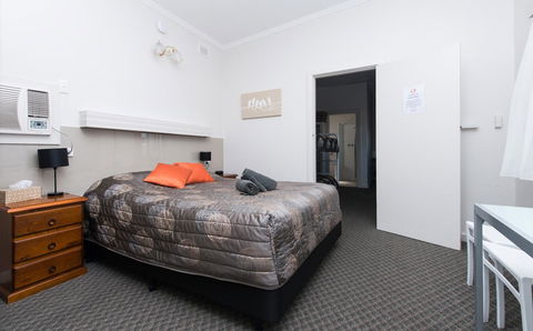 Blue Lake Motel - Australia Accommodation 10