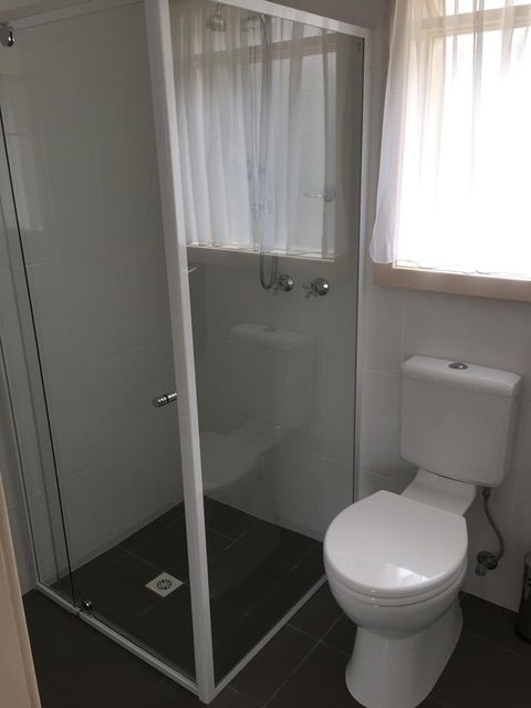 Blue Lake Motel - Australia Accommodation 17