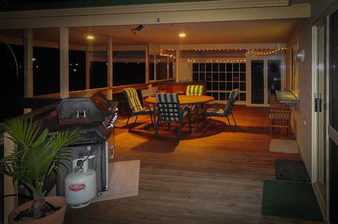 Baywatch - Australia Accommodation 11