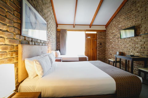 The Lodge By Manna - Australia Accommodation 10